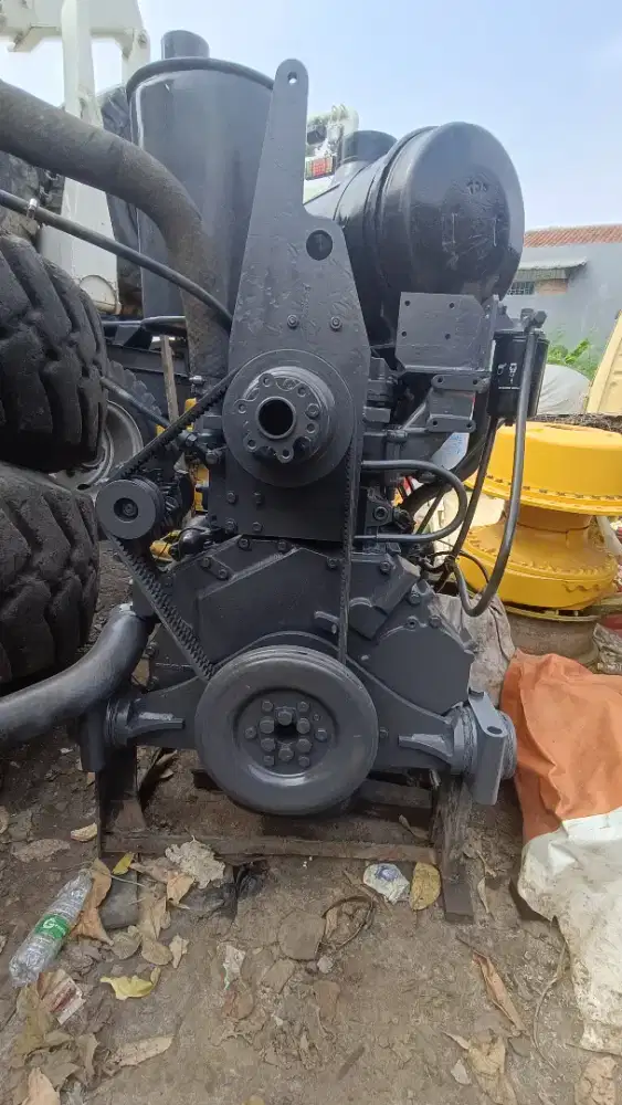Engine S6D125-2 Dozer D85ESS-2