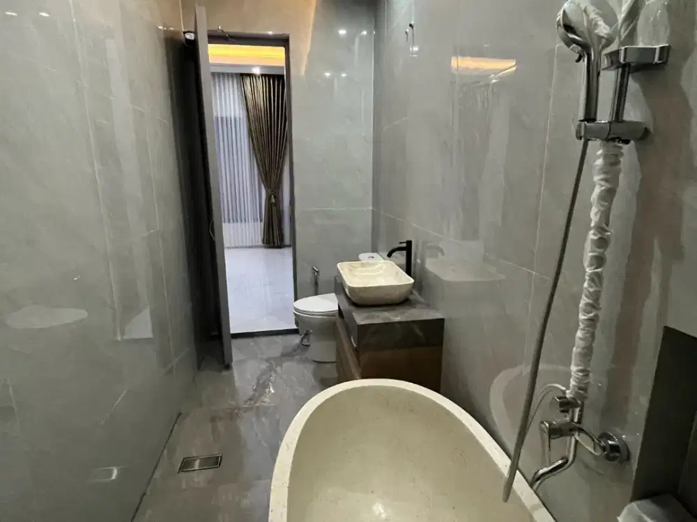 Rumah Full Furnished + Bebas Biaya. Mau Dipermudah Sampai Mana Lagi?