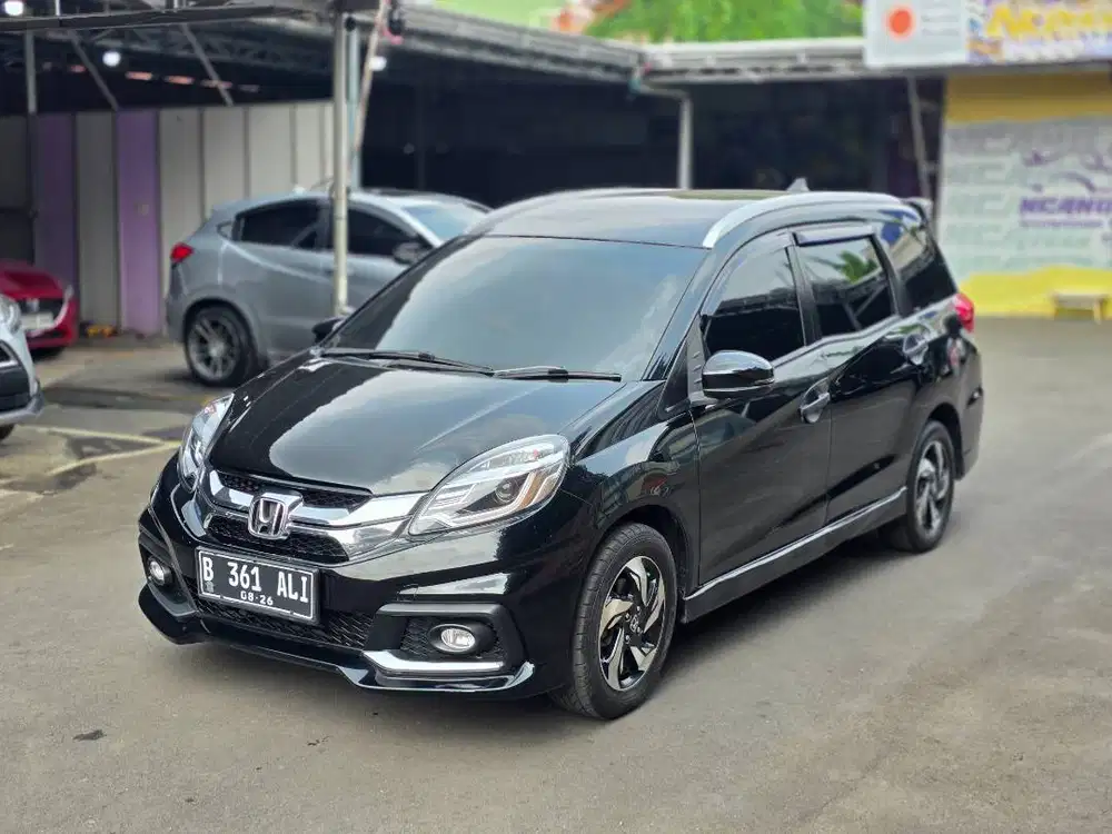 Mobilio RS Matic 2016 Dp 5 Juta