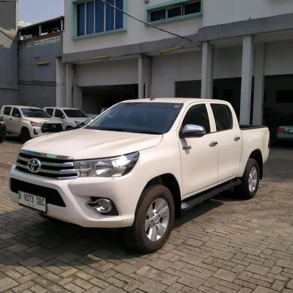 TOYOTA HILUX DC 2.4G M/T 4X4 2017 PUTIH ORIGINAL NOPOL B JKT SIAPPAKAI