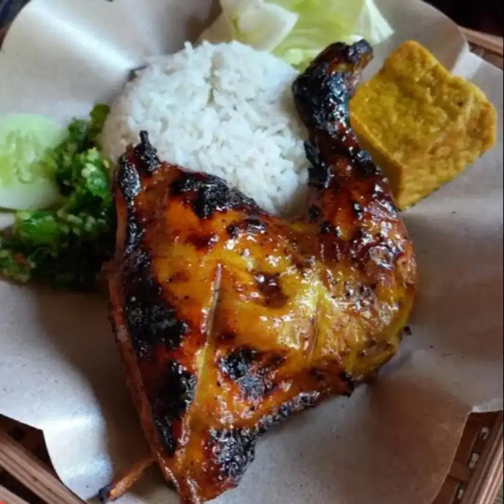 jualan kuliner kaki lima