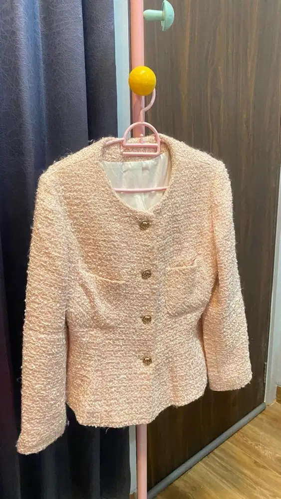 Tweed warna pink