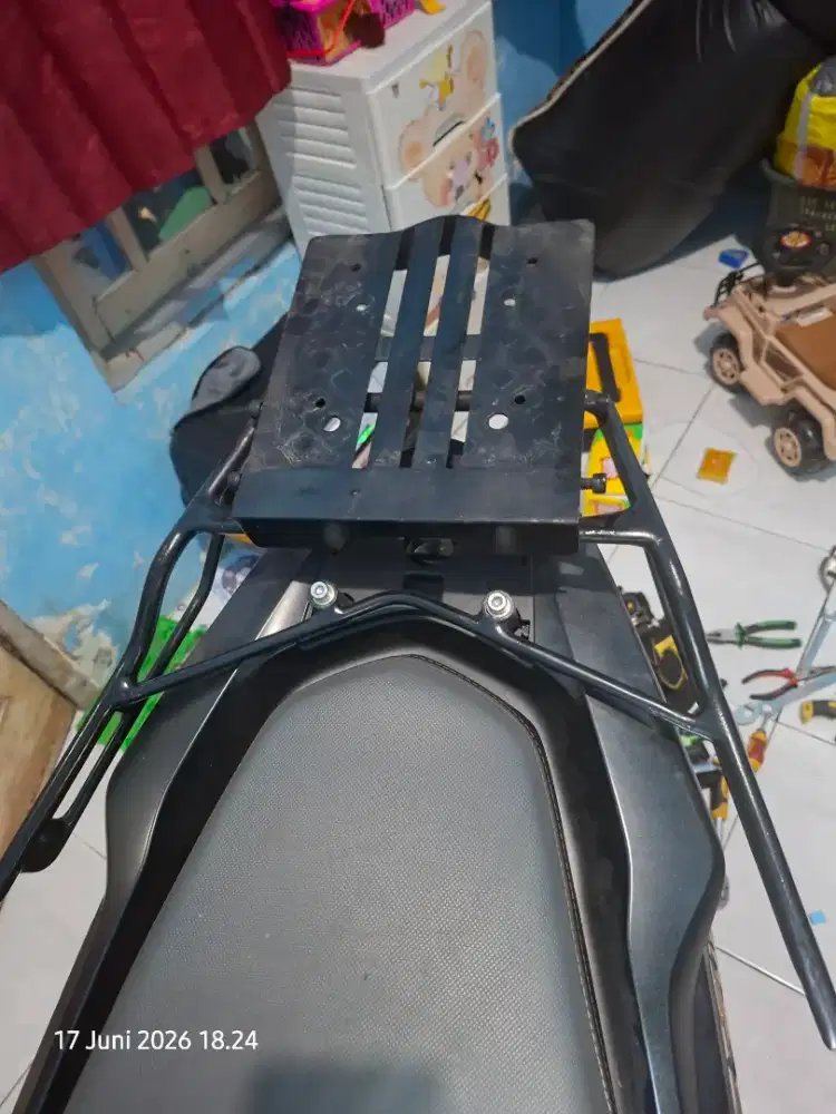 Bracket box merk kucay Honda PCX 160
