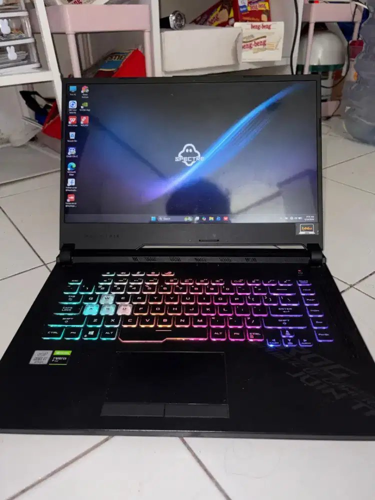 Asus rog strix core i7 gen 10 RAM 16gb SSD 1TB GTX1660ti dual vga