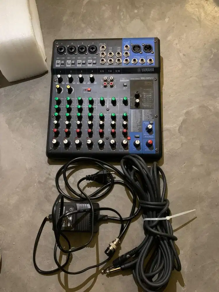 Mixer yamaha MG10XU