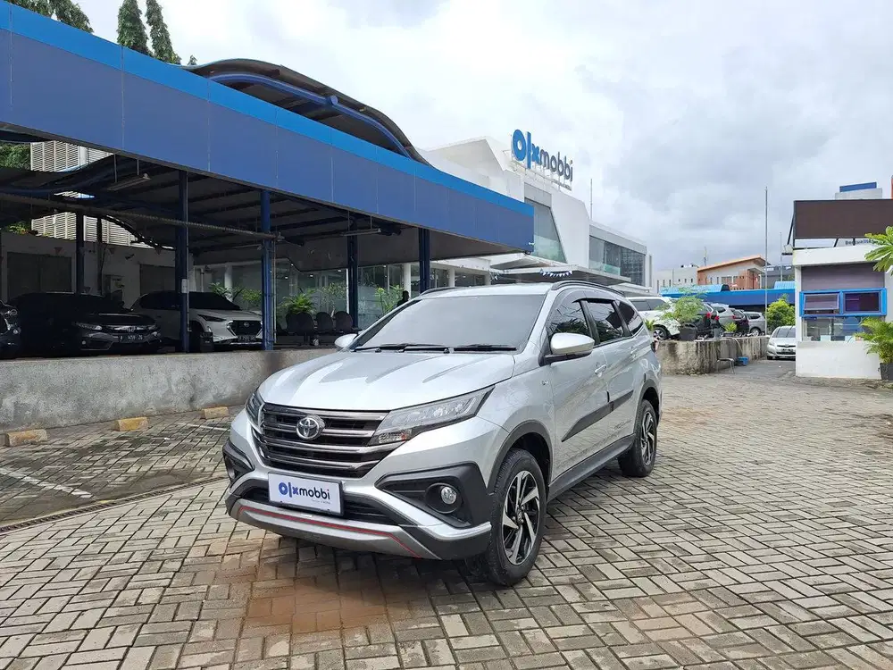TDP 1 JUTA Toyota Rush 1.5 TRD Sportivo Bensin-AT 2020 Silver CKZBB