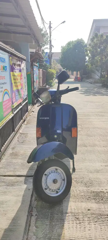 Vespa kesayangan exclusive 2 plat B