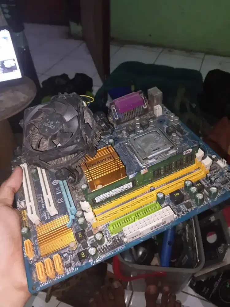 Motherboard, Procesor coreduo 6600 dan Ram 1gb DDR2