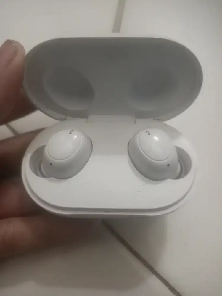 Headset bluetooth oppo enco w1q