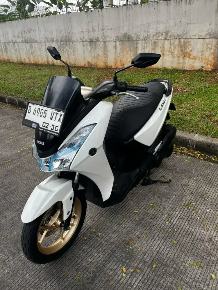 Yamaha Lexi 125 S Keyles Putih Glossy