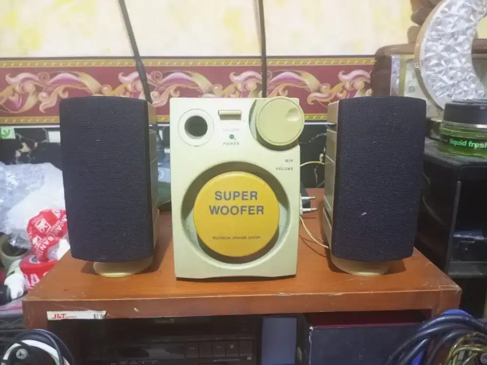 Speaker komputer 2.1