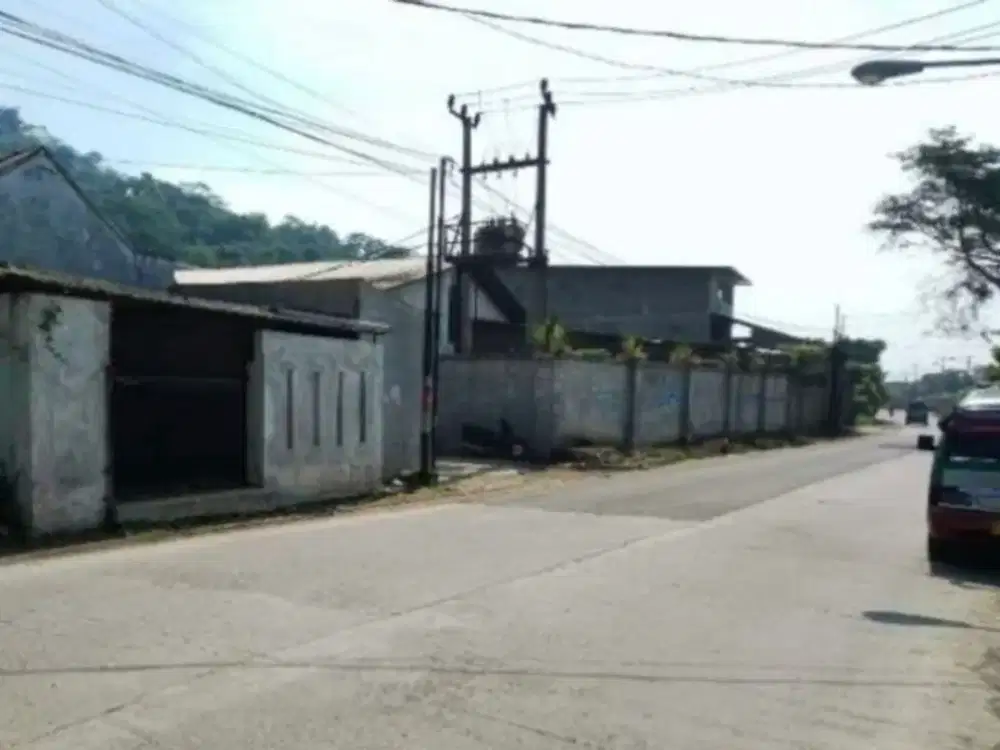 Gudang Murah Strategis di jalan Raya Cisaat Nanjung Patrol Kutawaringin