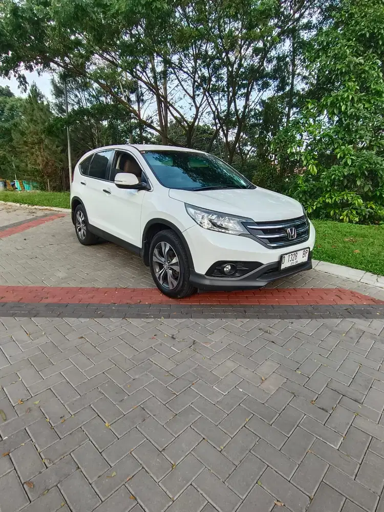 CRV 2.4 RM3 AT 2013, Istimewa
