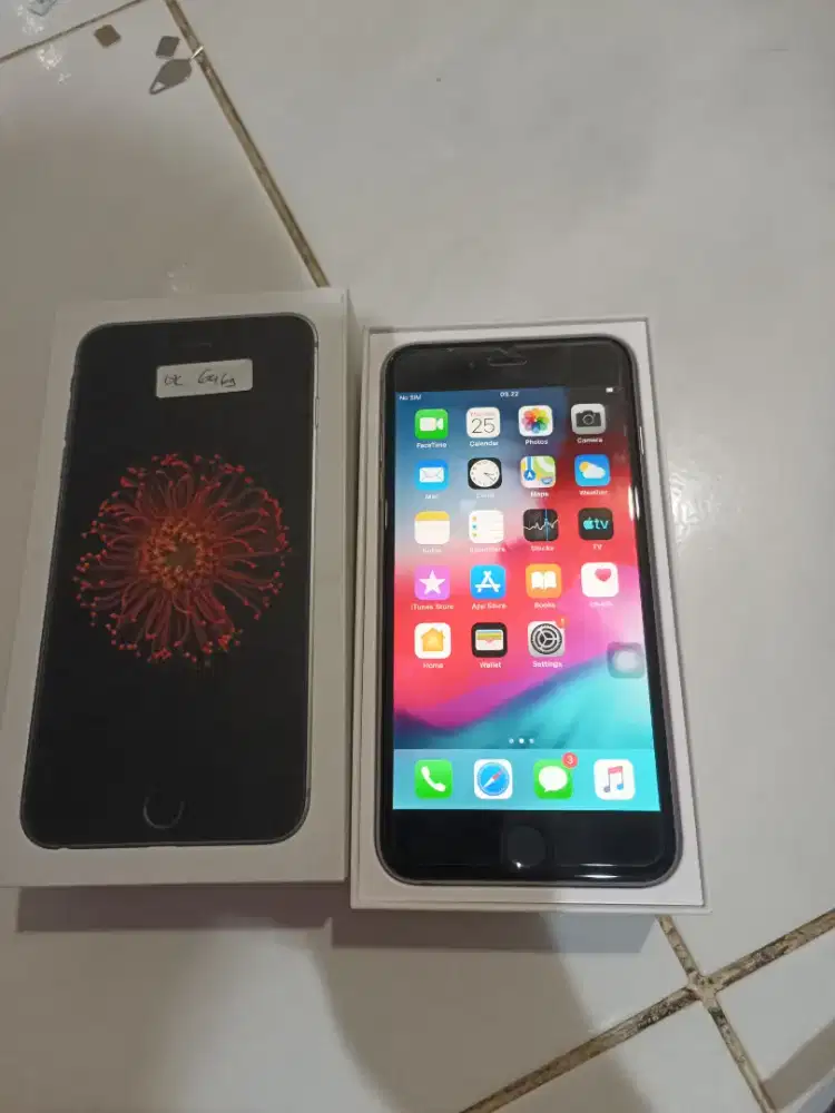 iPhone 6 Plus 64gb ex iBox resmi mulus banget Hp+dus no minus