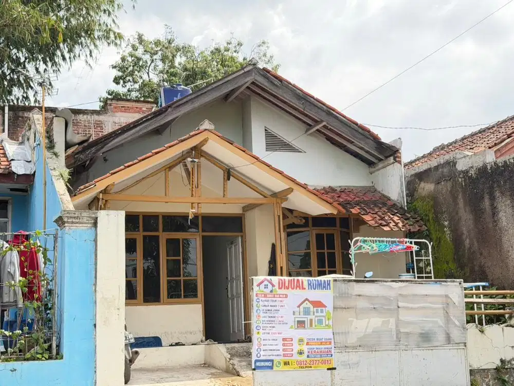 Dijual atau di kontrakan per tahun rumah pinggir jalan