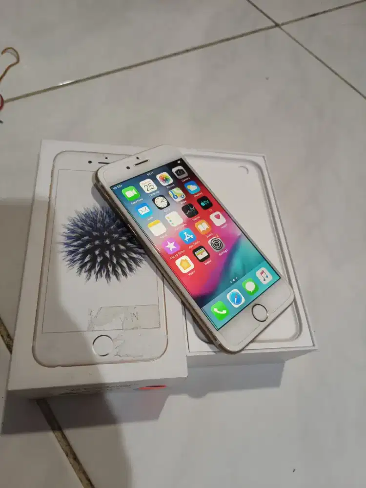 iPhone 6 32gb ex iBox resmi mulus banget Hp+dus no minus