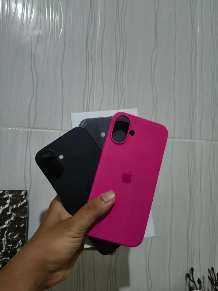 iPhone 16 plus 128gb inter black
