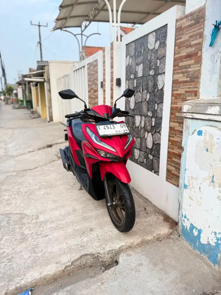H. Vario 125 ESP CBS ISS