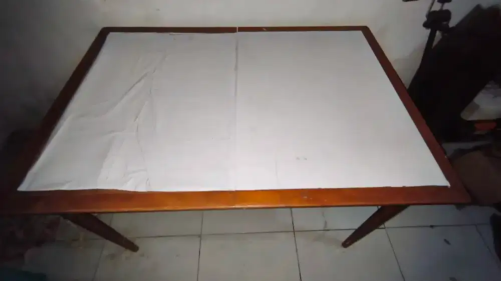 Meja makan kayu jati