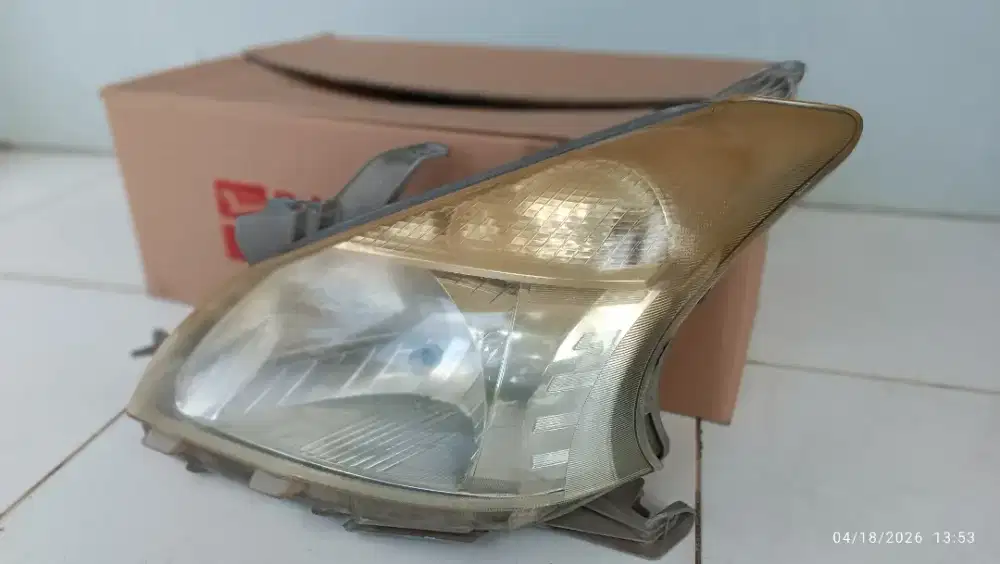 Jual head lamp/lampu mobil avanza 2013 kiri kanan