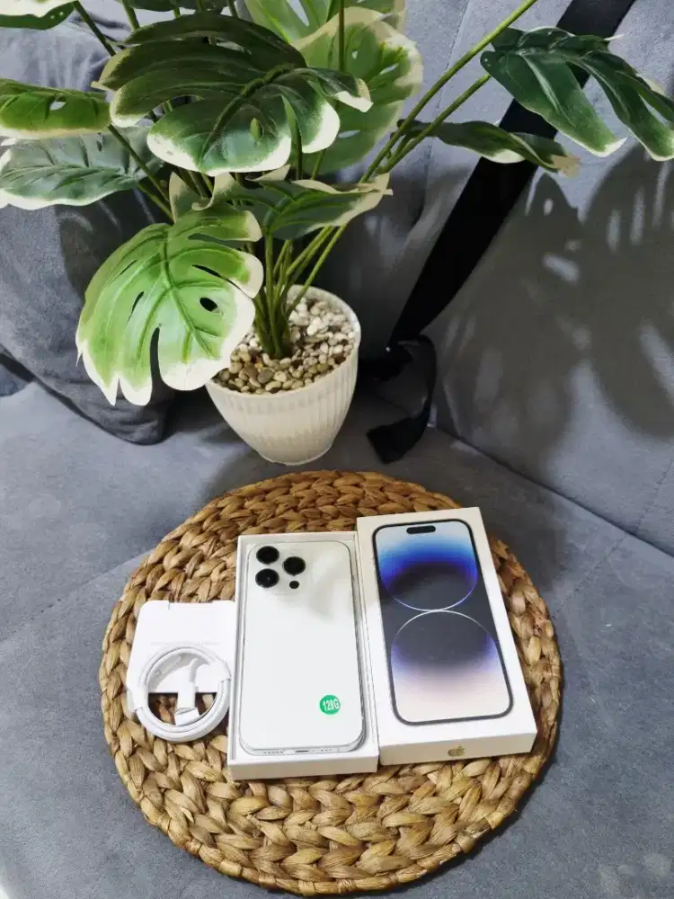iPhone 14 pro 128GB silver