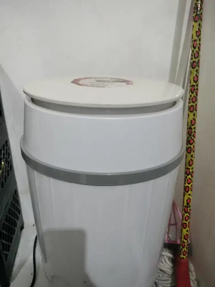 Mesin Cuci Mito
