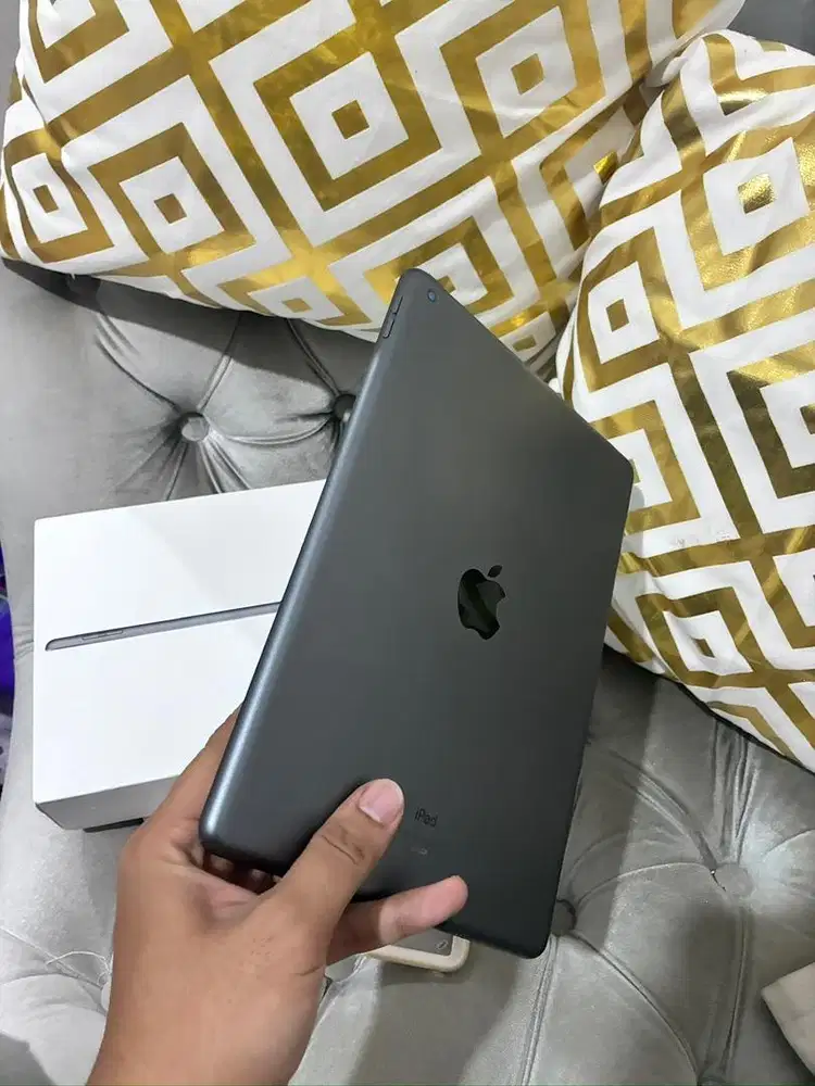 Ipad gen 7 32gb ibox