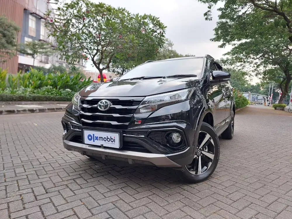 TDP 1 JUTA Toyota Rush 1.5 GR Sport Bensin-AT 2025 Hitam C4CET
