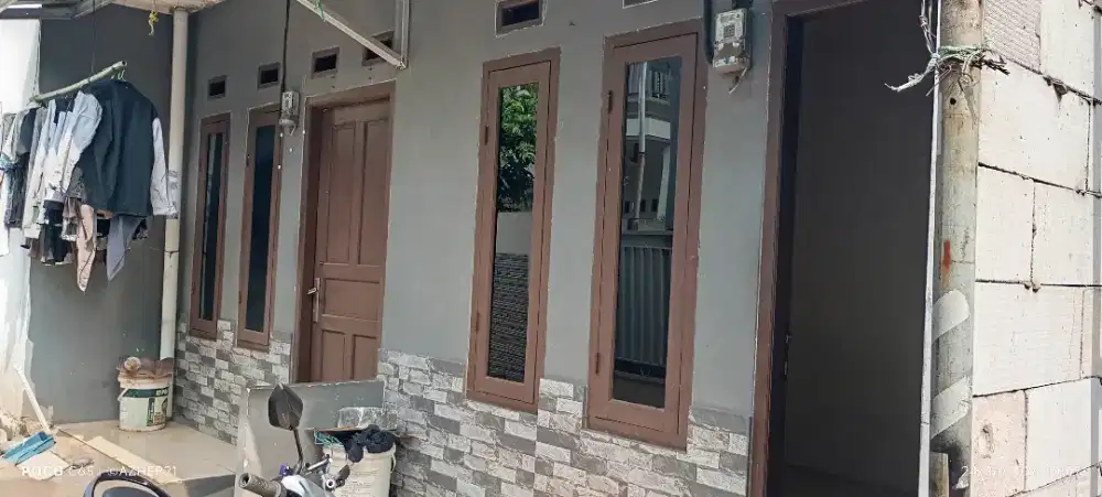 Disewakan Rumah 3 Petak Daerah Karang Tengah Tangerang