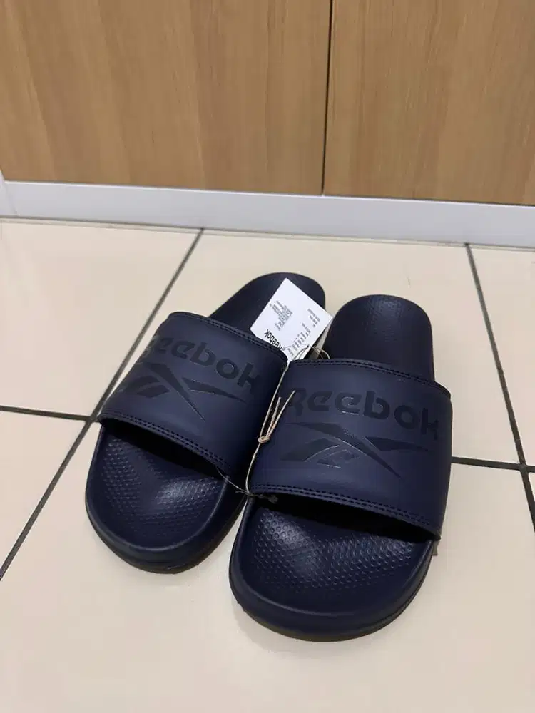 Sandal Reebok Navy 42 Original