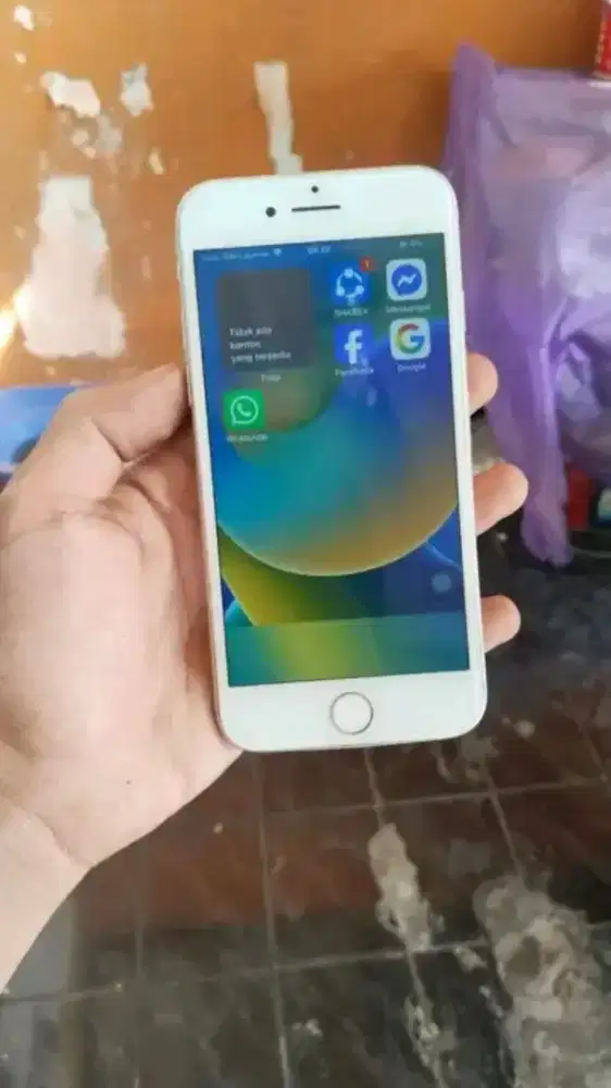 iPhonee 8 64gbb