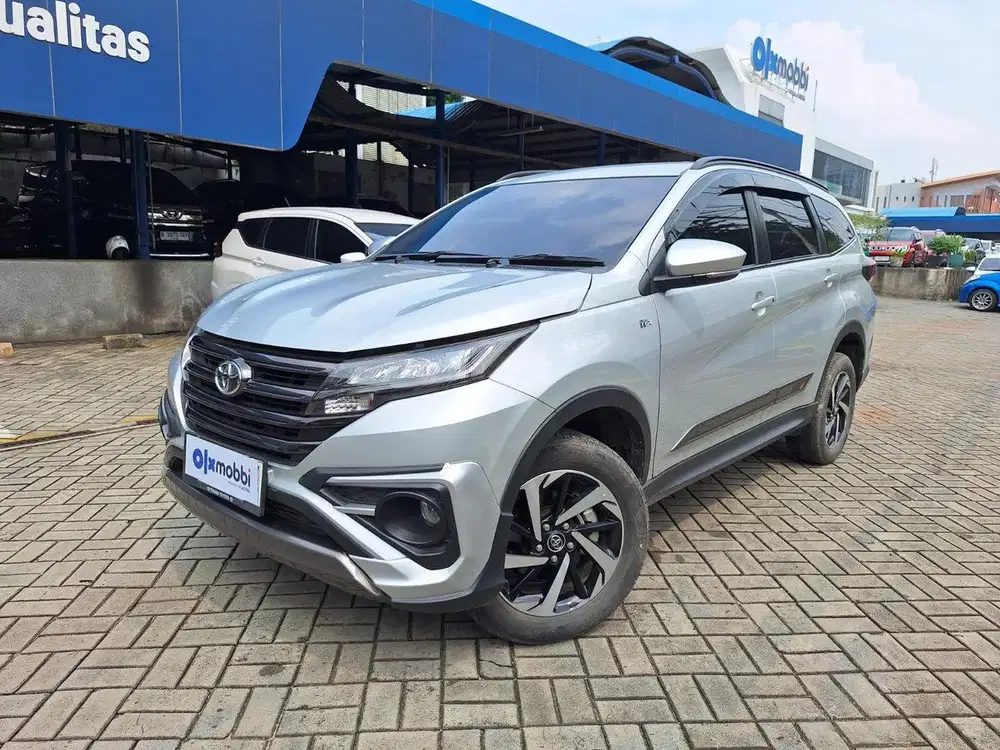 TDP 1 JUTA Toyota Rush 1.5 S GR Sport Bensin-AT 2021 Silver CDFGB
