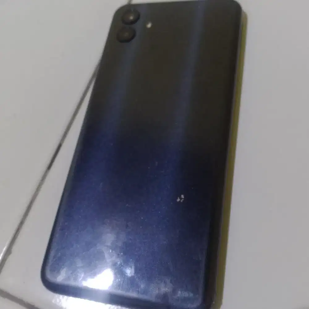 Dijual cepat Samsung galaxy A04 masih normal