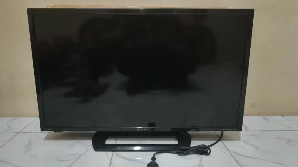 TV Sharp 32 inch LED Aqous