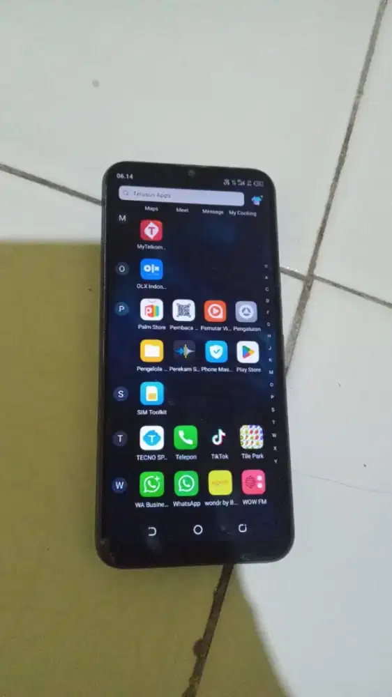 Dijual cepat hp Tecno spark 7