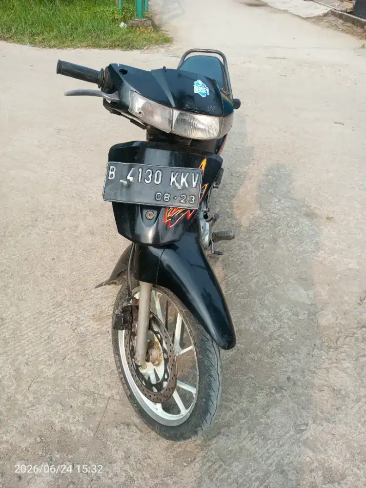 Tornado surat kumplit mesin alus