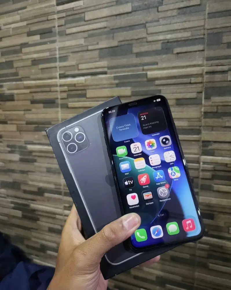 iphone 11promax 256gb whitelist