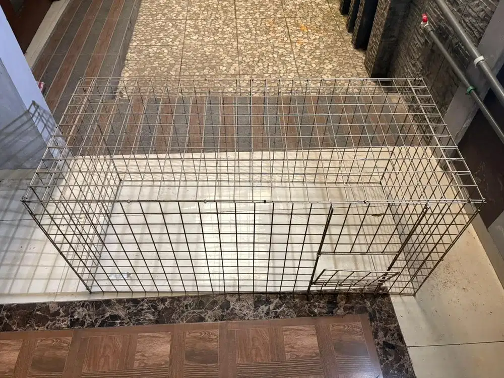 Kandang Kucing Besi