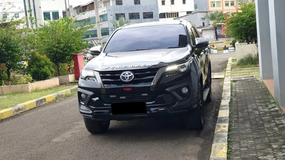 Km 68rb toyota fortuner vrz trd sportivo 2020 diesel hitam