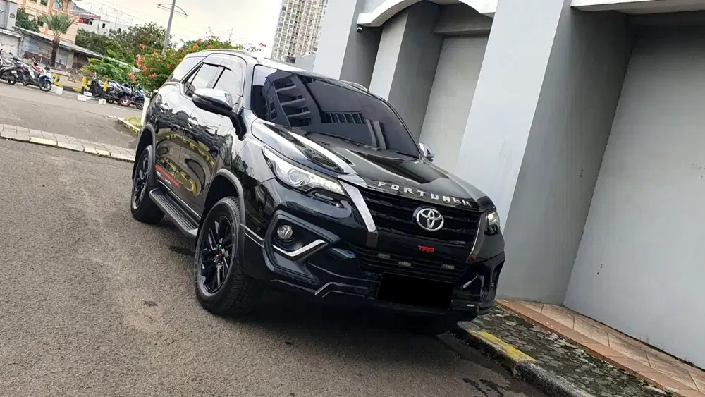 Km 68rb toyota fortuner vrz trd sportivo 2020 diesel hitam