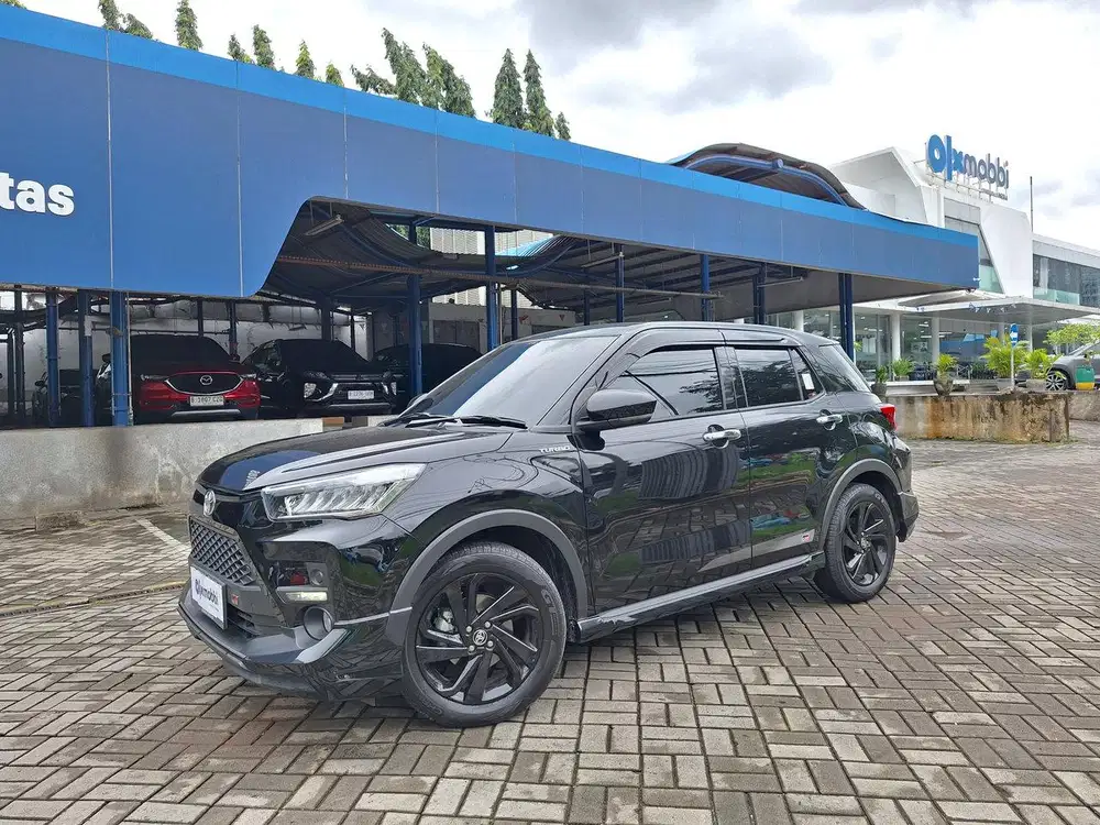 TDP 1 JUTA Toyota Raize 1.0 GR Sport One Tone AT 2022 Hitam CDKQB