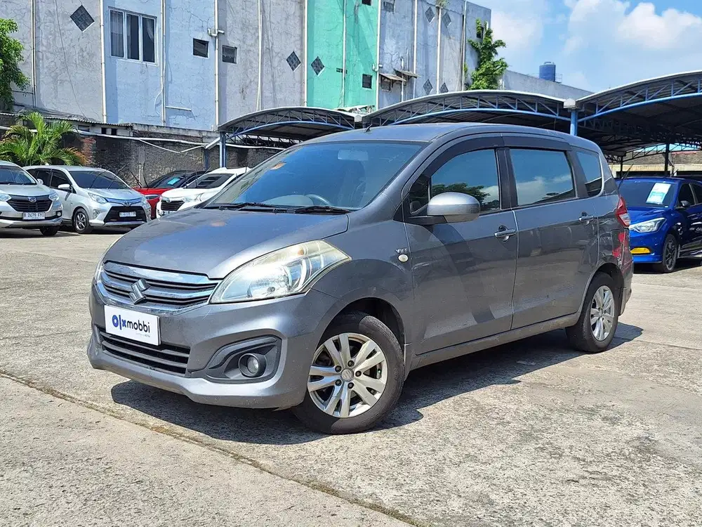 TDP 1 JUTA Suzuki Ertiga 1.4 GL Bensin-MT 2017 Hitam C8PAD