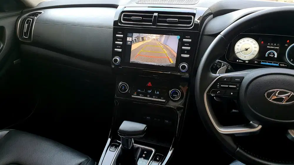 Km 44rb hyundai creta prime 2022 merah two tone pajak panjang