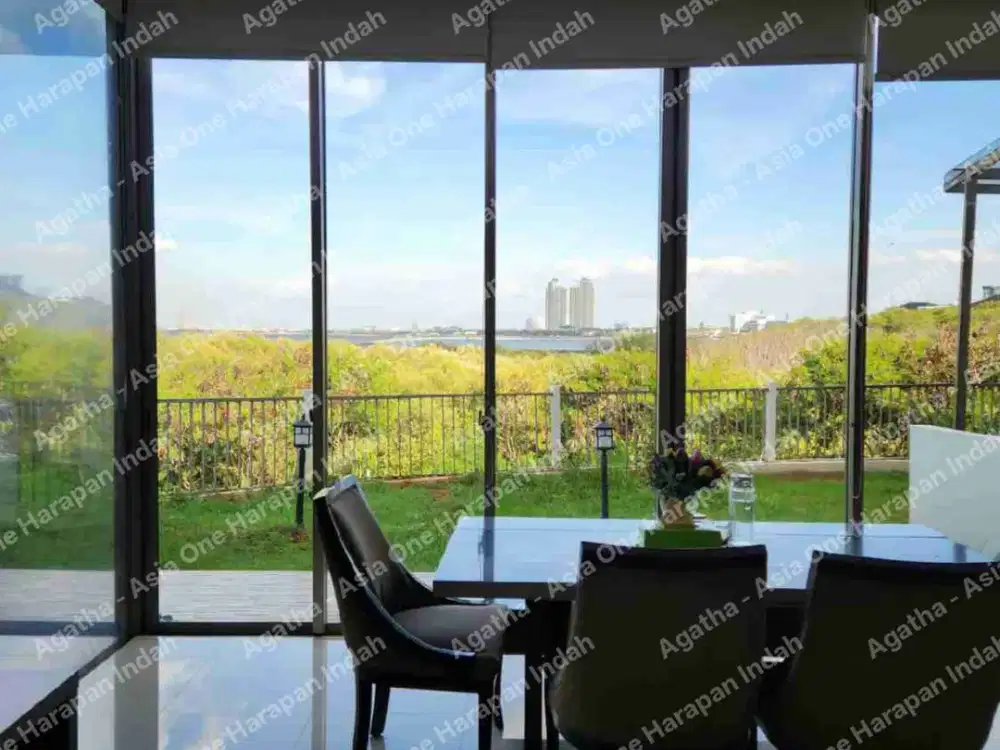 Rumah double decker mewah Seafront Ancol, Jakarta Utara