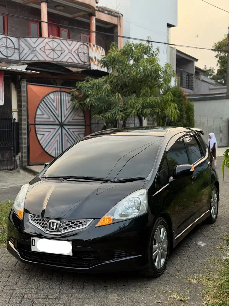 Jazz GE8 RS AT 2010 SS lengkap pajak isi low KM 69rb mulus pakaian