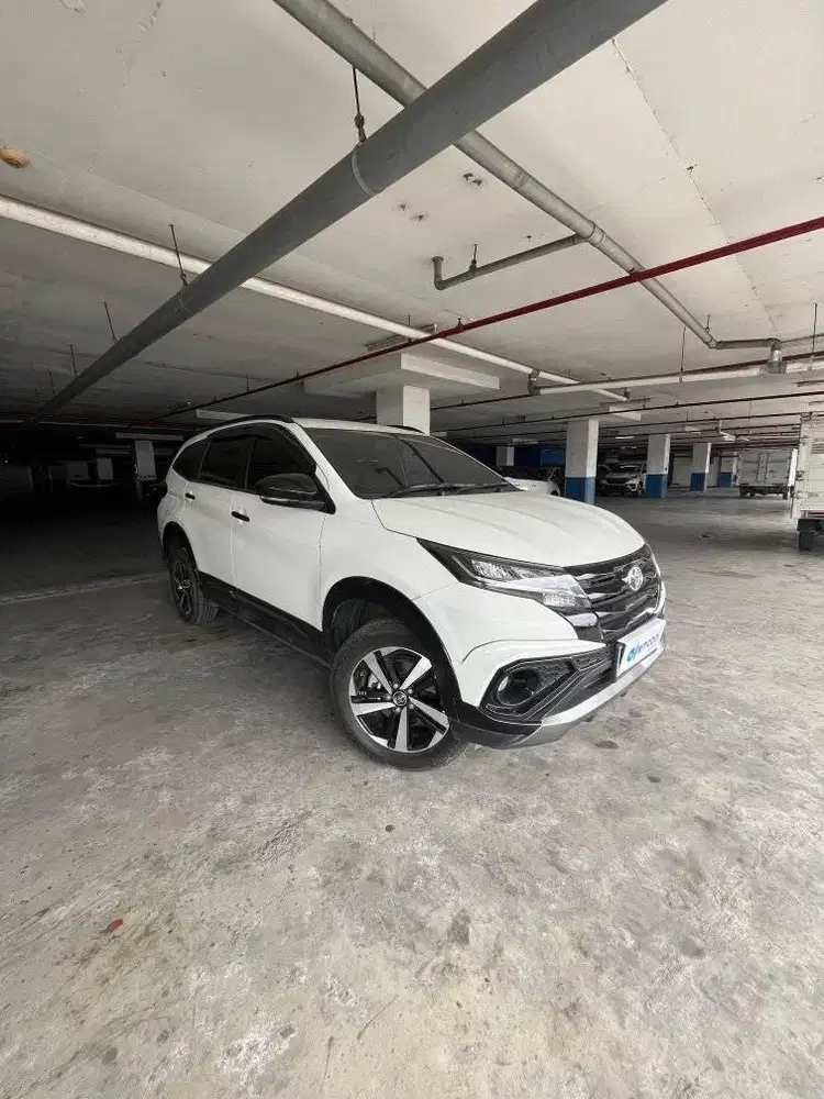 Toyota Rush 1.5 GR Sport Bensin metic 2025