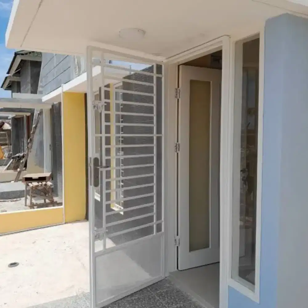 Pintu tralis kasanyamuk