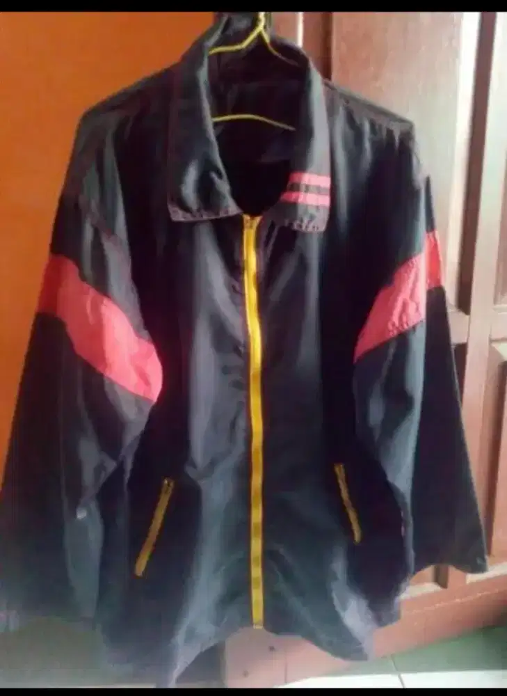 Jaket Parasut Cantik