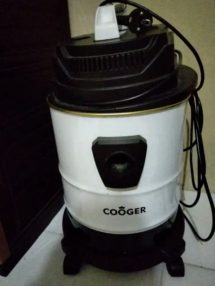 Vacum cleaner COOGER