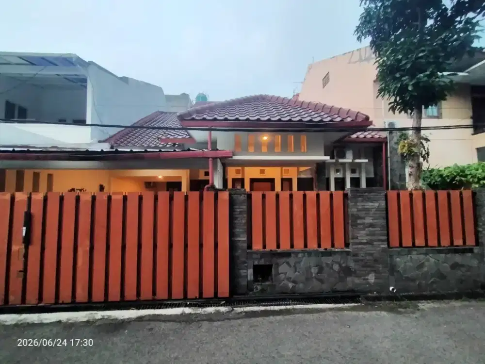 Disewakan rumah selesai renovasi di belakang BJB buah batu